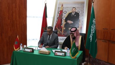 صورة السيد عبد اللطيف حموشي يستقبل نائب رئيس أمن الدولة السعودي ويوقعان اتفاقية تعاون في مجال مكافحة الإرهاب