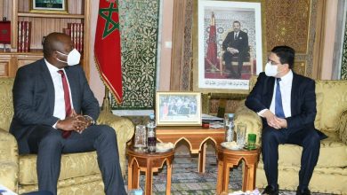 صورة السيد بوريطة يستقبل نظيره البوروندي حاملا رسالة من رئيس جمهورية بوروندي إلى جلالة الملك