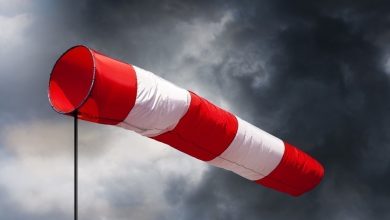 صورة هبات رياح قوية بعدد من أقاليم المملكة اليوم الجمعة وغدا السبت