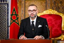 صورة جلالة الملك يستقبل بالرباط عددا من السفراء الأجانب