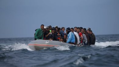 صورة انتشال جثث 8 مرشحين للهجرة السرية بمدينة طرفاية