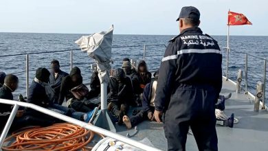 صورة طانطان: البحرية الملكية تقدم المساعدة لـ 47 مواطنا من إفريقيا جنوب الصحراء و6 مغاربة مرشحين للهجرة غير النظامية (بلاغ)