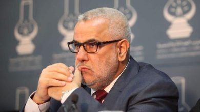 صورة بنكيران يمثل أمام القضاء بتهمة السب والقذف والتشهير..هل يحترم القضاء ويحضر الجلسة؟