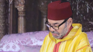 صورة أمير المؤمنين يترأس حفلا دينيا إحياء للذكرى السابعة والعشرين لوفاة جلالة المغفور له الملك الحسن الثاني