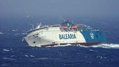 صورة مسافرون يعيشون لحظات عصيبة بسبب العاصفة “إميليا” خلال رحلة بحرية نحو سبتة المحتلة