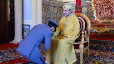 صورة جلالة الملك يعين ولي العهد منسقا لمكاتب ومصالح القيادة العامة للقوات المسلحة الملكية